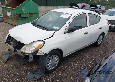 2014 Nissan Versa S/S Plus/Sv/Sl z USA, uszkodzony, nr VIN 3N1CN7AP9EL863430